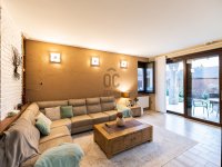 Eladó családi ház, Százhalombattán 210.5 M Ft, 7 szobás