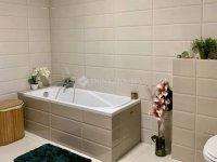 Eladó családi ház, Kerepesen 179 M Ft, 4 szobás