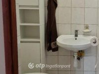 Eladó családi ház, Veszprémben 149.9 M Ft, 8+2 szobás