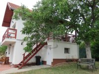 Eladó családi ház, Lovason 73.5 M Ft, 3 szobás