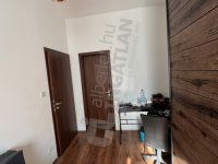 Kiadó téglalakás, albérlet