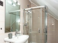 Eladó hotel, Abaligeten 139 M Ft, 8 szobás / költözzbe.hu