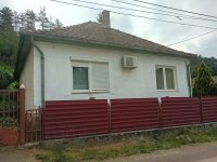 Eladó családi ház