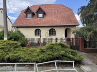 Eladó családi ház, Komlón 69.5 M Ft, 4 szobás