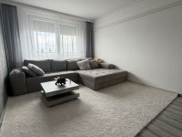 Eladó panellakás, Debrecenben 74.9 M Ft, 3 szobás