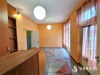 Eladó üzlethelyiség