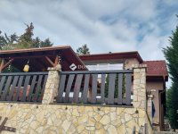 Eladó családi ház, Szentendrén 195 M Ft, 7 szobás