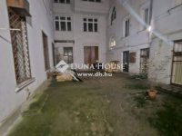 Eladó téglalakás, V. kerületben 68 M Ft, 2 szobás