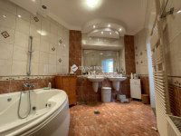 Eladó téglalakás, Kecskeméten 125 M Ft, 4 szobás