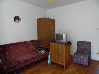 Eladó téglalakás