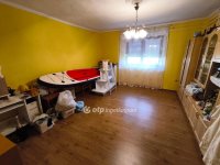 Eladó családi ház, Mezőtúron 19.9 M Ft, 1+2 szobás