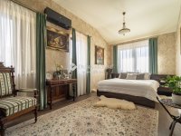 Eladó családi ház, Szentendrén 529.9 M Ft, 6 szobás