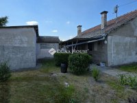 Eladó családi ház, Törtelen 16 M Ft, 3 szobás