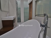 Eladó téglalakás, V. kerületben 165 M Ft, 3 szobás