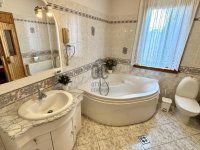 Eladó családi ház, Veresegyházon 189 M Ft, 7 szobás