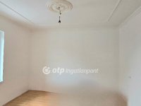 Eladó családi ház, Mikepércsen 114.9 M Ft, 2 szobás