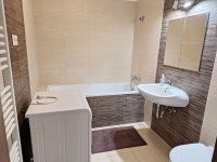 Eladó téglalakás, Kecskeméten 83.9 M Ft, 4 szobás