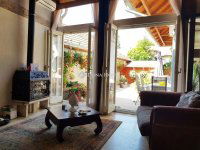 Eladó családi ház, Pécsett 129.9 M Ft, 4 szobás