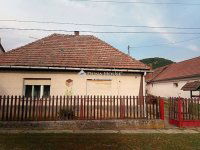 Eladó családi ház, Bajnán 47 M Ft, 3 szobás