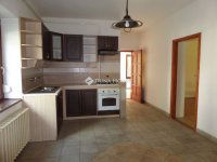 Eladó családi ház, Pécsett 120 M Ft, 5 szobás