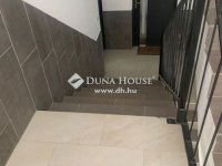 Eladó téglalakás, Pécsett 95 M Ft, 5 szobás