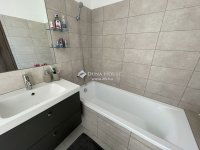 Eladó családi ház, Nagykovácsiban 244.9 M Ft, 4 szobás