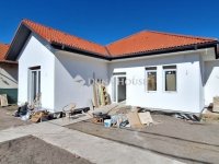 Eladó családi ház, Budakalászon 219 M Ft, 4 szobás