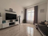 Eladó téglalakás, VI. kerületben 215 M Ft, 3 szobás