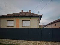 Eladó családi ház