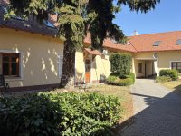 Kiadó téglalakás, albérlet, Tatán 200 E Ft / hó, 2+2 szobás