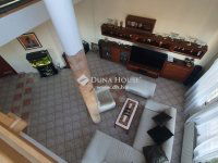 Eladó családi ház, XVII. kerületben 249 M Ft, 9 szobás