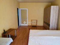 Kiadó panellakás, albérlet, Pécsett, Gyöngyös utcában