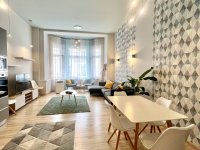 Eladó téglalakás, V. kerületben 155 M Ft, 2 szobás