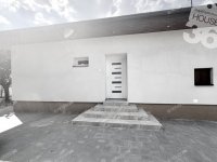 Eladó családi ház, Kecskeméten 82.5 M Ft, 3 szobás