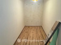 Eladó téglalakás, Pápán 19.9 M Ft, 2+1 szobás