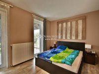 Eladó családi ház, Budakalászon 290 M Ft, 6+2 szobás