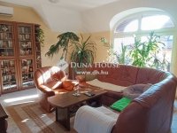 Eladó családi ház, Szentendrén 339 M Ft, 10 szobás