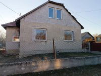 Eladó családi ház, Hernádon 31.5 M Ft, 7+2 szobás