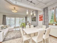 Eladó családi ház, Törökbálinton 365 M Ft, 9 szobás