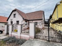 Eladó családi ház, Szilvásváradon 158 M Ft, 10 szobás