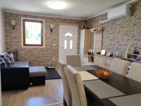 Eladó családi ház, Győrött 39.9 M Ft, 2 szobás