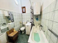 Eladó családi ház, Vecsésen 79.9 M Ft, 5 szobás