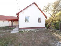 Eladó családi ház, Kiskunlacházán 54.9 M Ft, 4 szobás