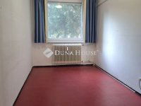 Eladó panellakás, Debrecenben 58.5 M Ft, 3 szobás