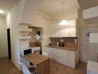 Eladó téglalakás, Szombathelyen 32 M Ft, 2 szobás