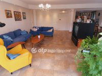 Eladó családi ház, III. kerületben 325 M Ft, 8 szobás