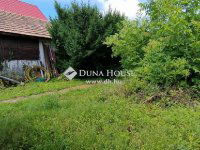 Eladó telek