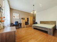 Kiadó téglalakás, albérlet, Tatán 185 E Ft / hó, 1 szobás