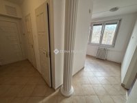 Eladó panellakás, Kecskeméten 52.9 M Ft, 3 szobás