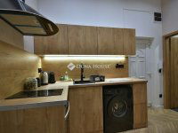 Eladó téglalakás, VI. kerületben 53.9 M Ft, 1 szobás